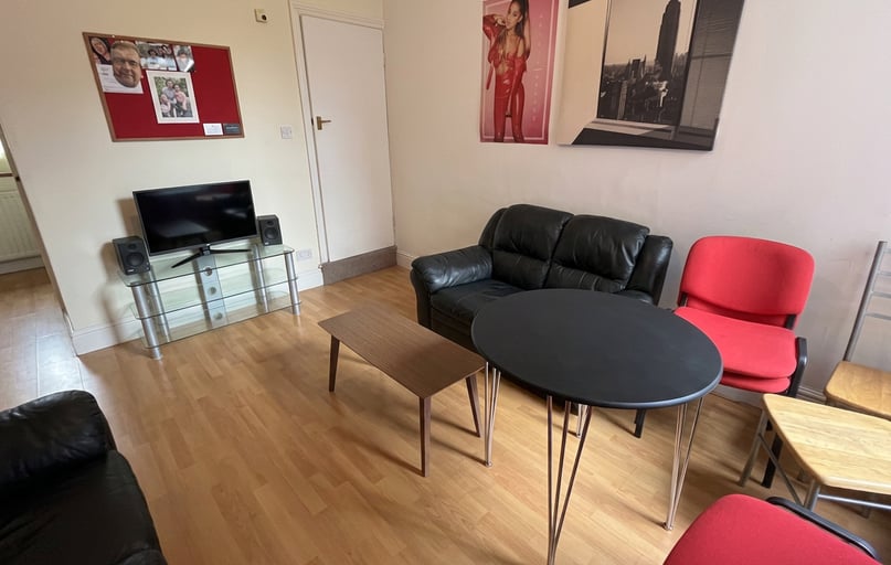 Dawlish Road - 3 bed, Selly Park, Birmingham - Image 1