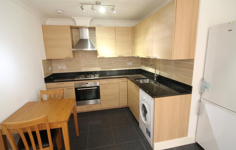 Flat 12 Exeter House, Selly Park, Birmingham - Image 1