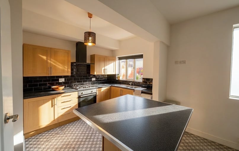 Beeston Road - Copy, Dunkirk, Nottingham - Image 1