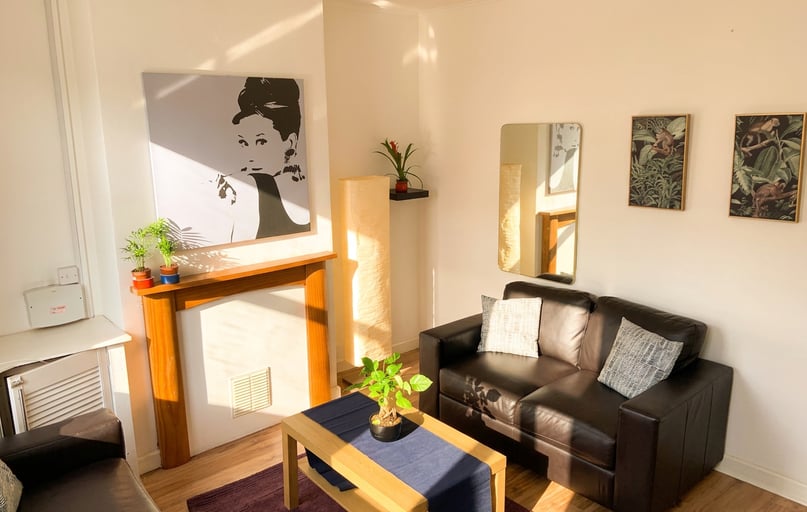 Humber Road - 3 bed Ex Bills, Beeston, Nottingham - Image 1