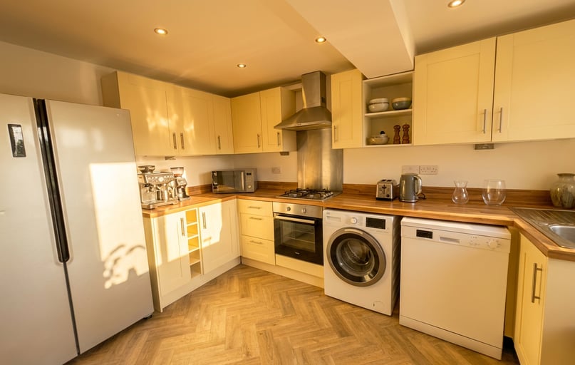 Park Road - 5 Bed, Lenton, Nottingham - Image 1