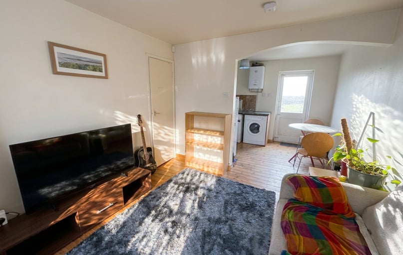 Cloister Street, Dunkirk, Nottingham - Image 1