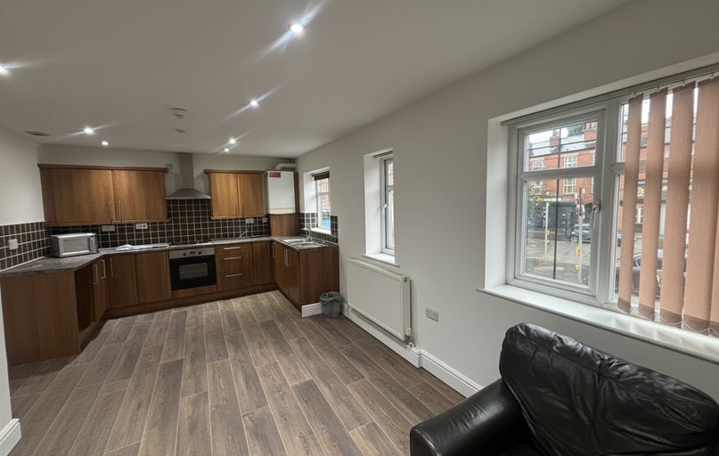 F6 BWAS 205 Alfreton Rd, Radford, Nottingham - Image 1