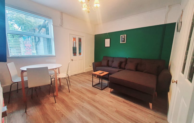 Reservoir Retreat, City Centre, Birmingham - Image 1