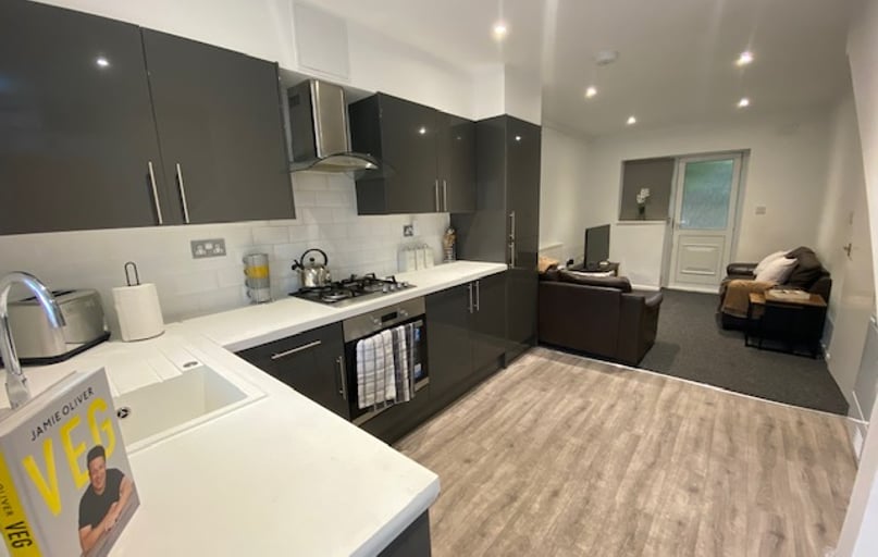 Fladbury Crescent, Selly Oak, Birmingham - Image 1