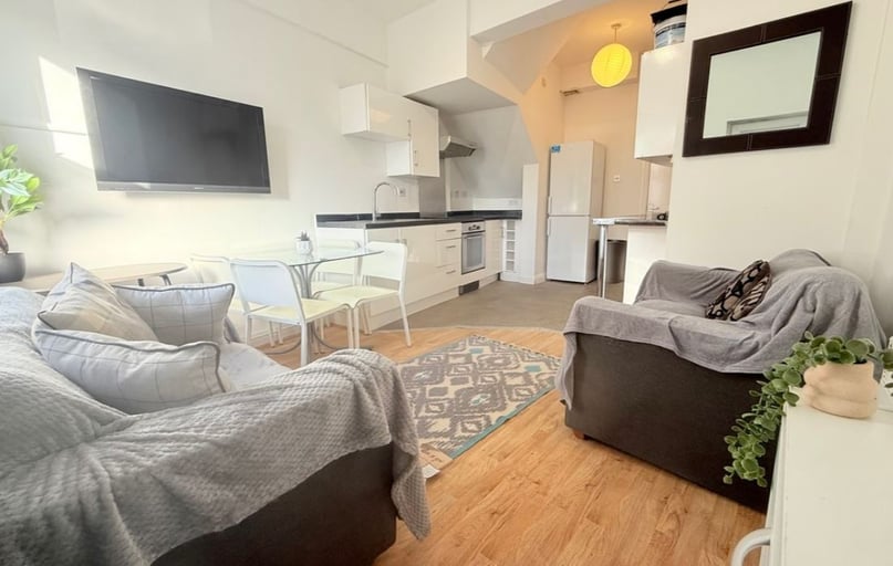 Alfreton Road, Radford, Nottingham - Image 1