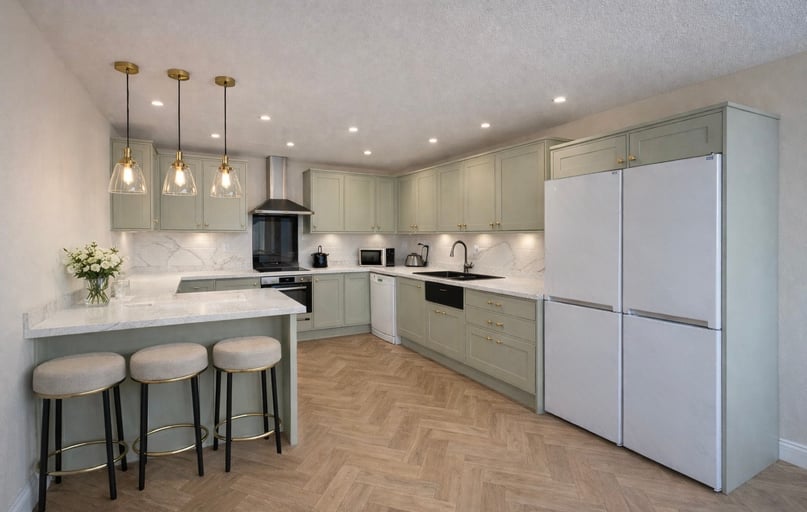 Raddlebarn Court, Selly Park, Birmingham - Image 1