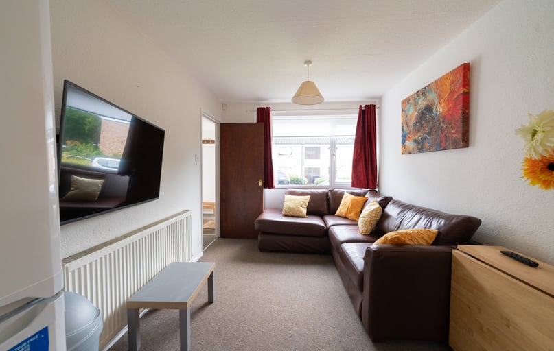 Leahurst Crescent, Harborne, Birmingham - Image 1