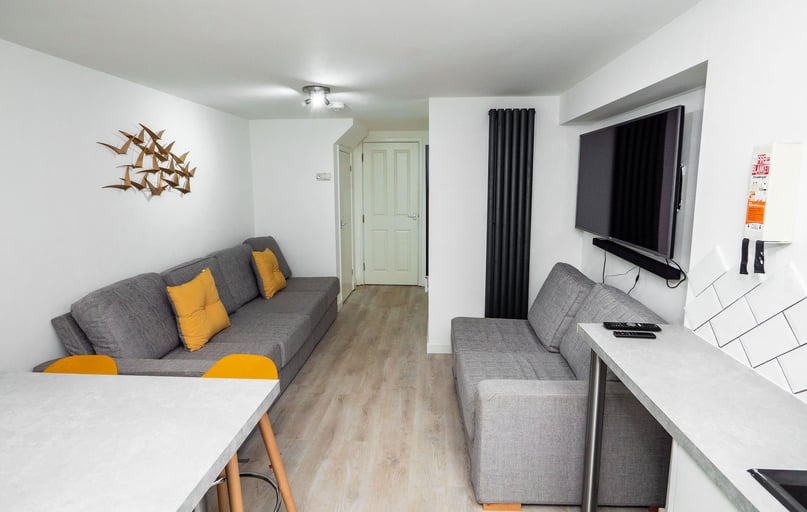 Hubert Road, Selly Park, Birmingham - Image 1