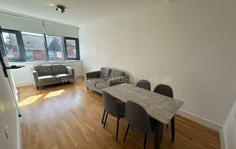 Flat 1 B Arthur Avenue, Lenton, Nottingham - Image 1