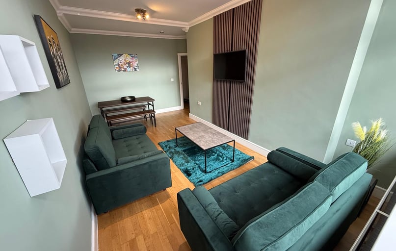 Flat 1 B Arthur Avenue - 4 bed, Lenton, Nottingham - Image 1