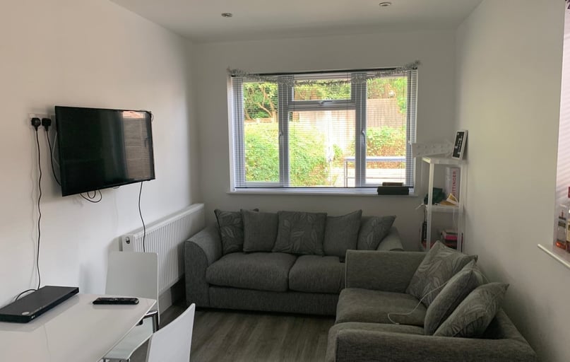 Dawlish Road - 5 bed, Selly Park, Birmingham - Image 1