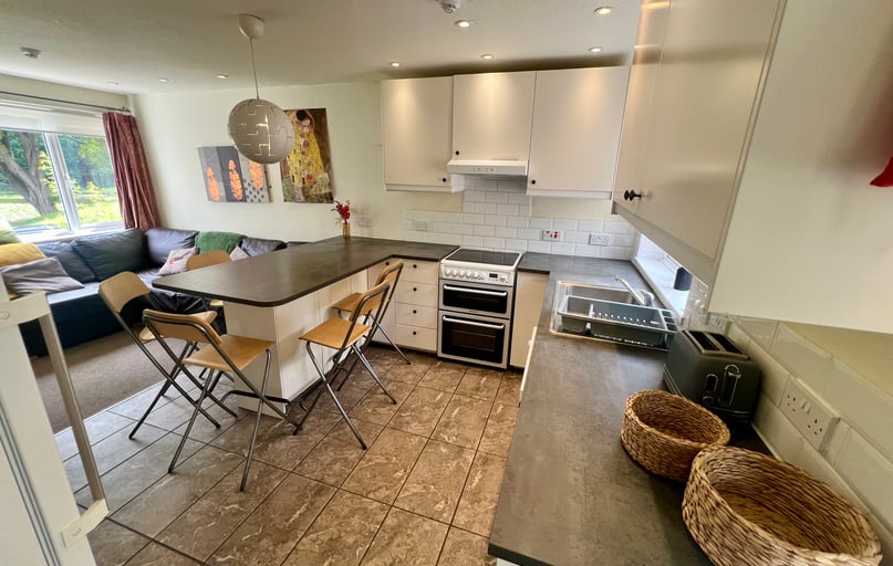 Leahurst Crescent, Harborne, Birmingham - Image 1