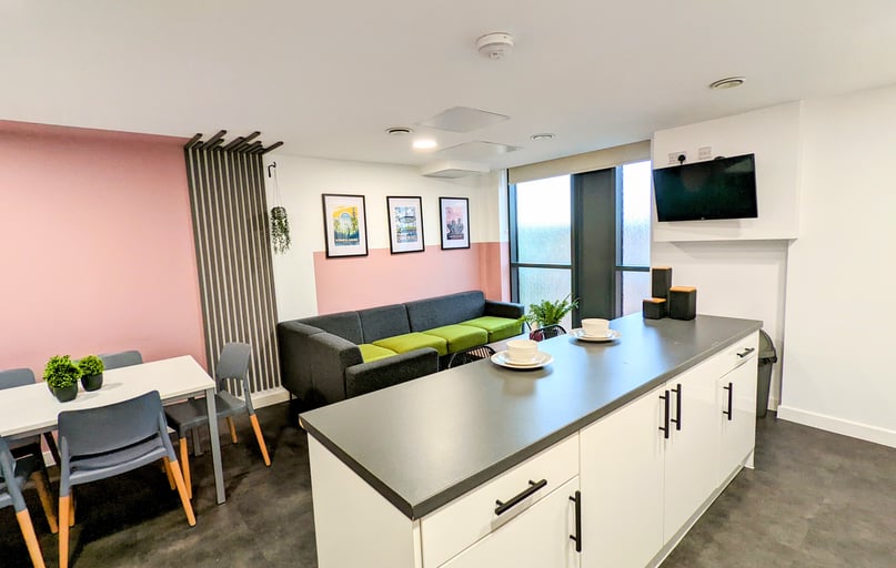 F20 - 54 George Road, City Centre, Birmingham - Image 1