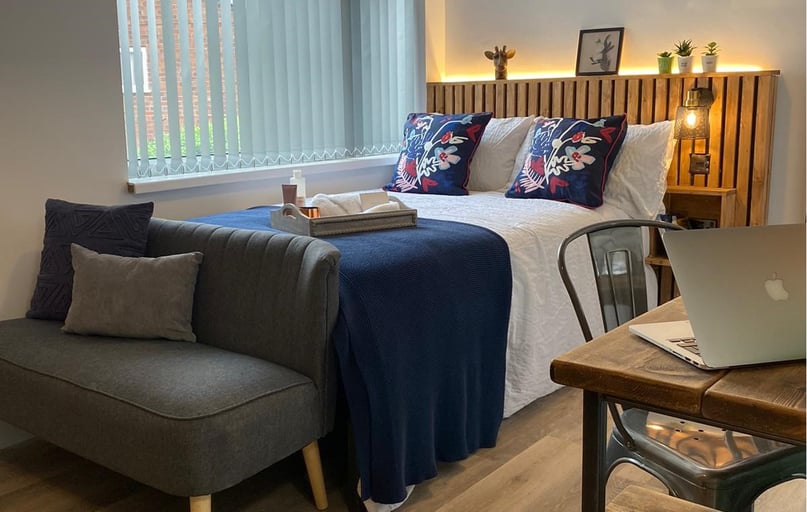 Studio 5 - 2 Bideford Dr, Selly Oak, Birmingham - Image 1