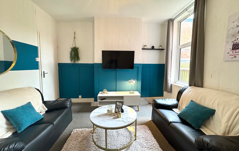 Manilla Road, Selly Park, Birmingham - Image 1