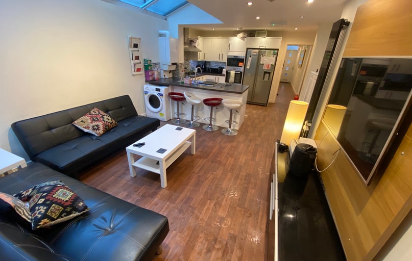 Teignmouth Road, Selly Park, Birmingham - Image 1