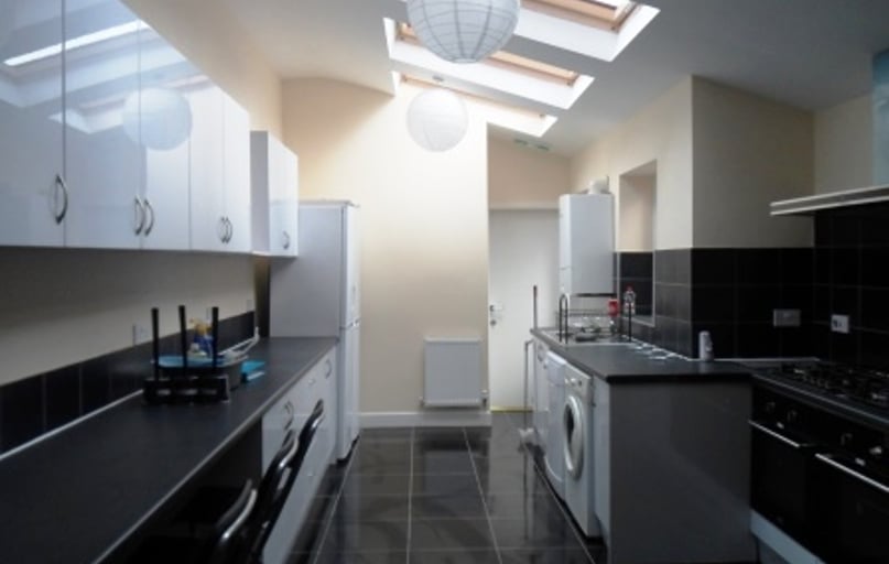 Dartmouth Road, Selly Park, Birmingham - Image 1