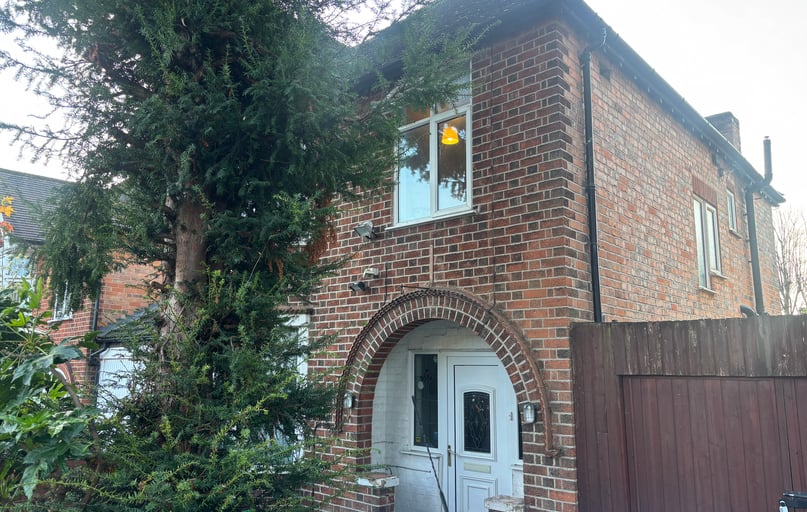 Harlaxton Drive, Lenton, Nottingham - Image 1