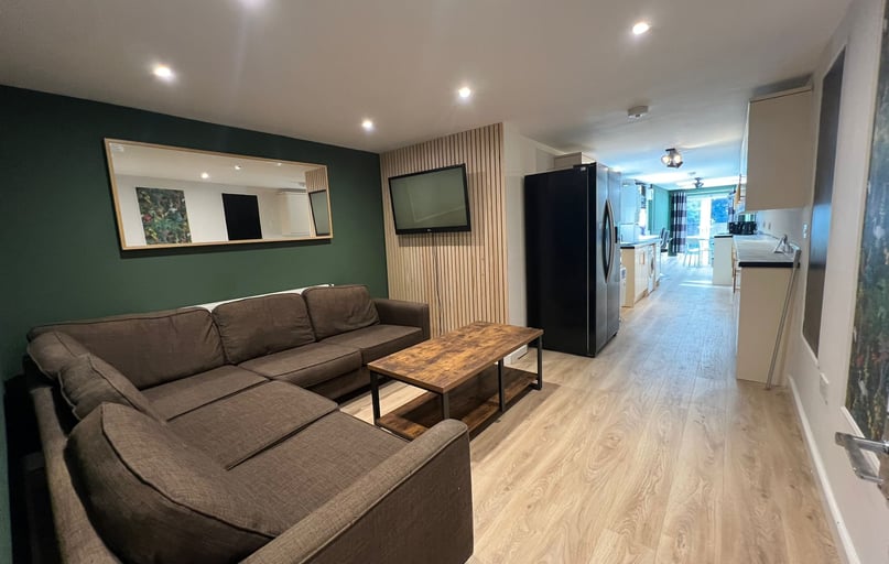 Hubert Road, Selly Park, Birmingham - Image 1