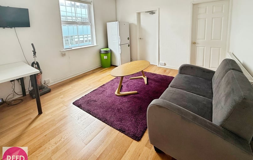 Flat 2a 2 Arthur Avenue - Copy, Lenton, Nottingham - Image 1