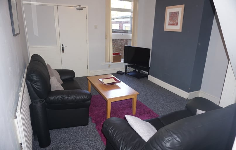 Milner Road - 4 bed, Selly Park, Birmingham - Image 1