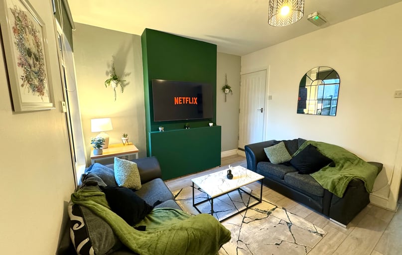 Heeley Road, Selly Park, Birmingham - Image 1