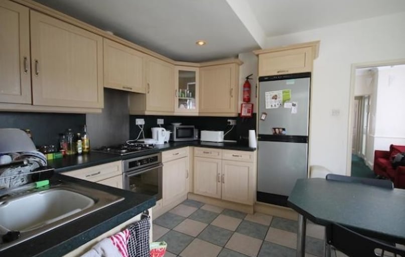 Elmsthorpe Avenue - 4 Bed Ex Bills, Lenton, Nottingham - Image 1