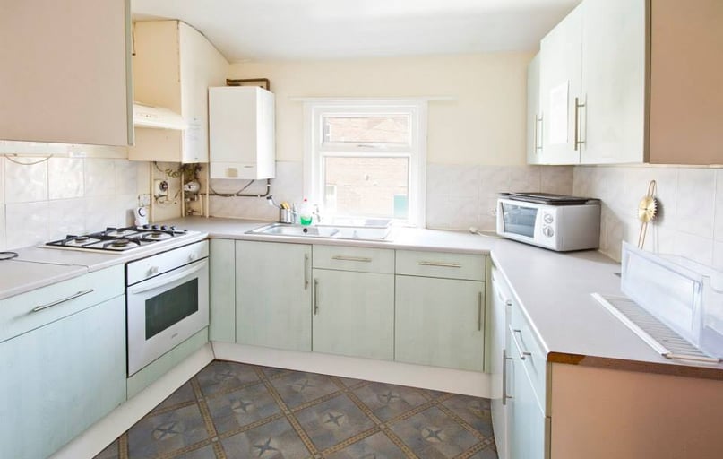 Forest Rd West Flat 2, Radford, Nottingham - Image 1