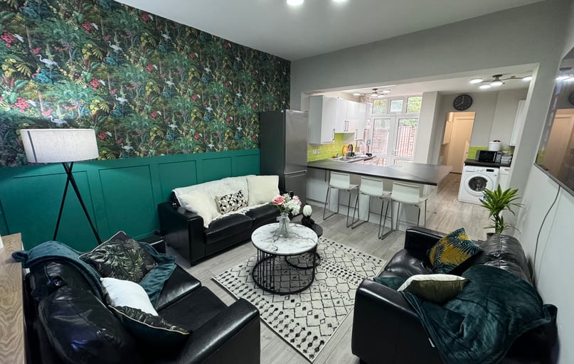 Raddlebarn Road, Selly Park, Birmingham - Image 1