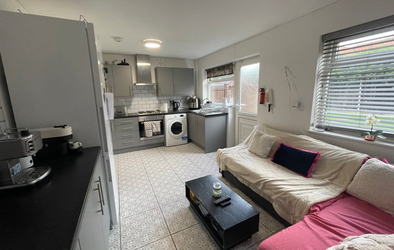 Swenson Avenue, Lenton, Nottingham - Image 1