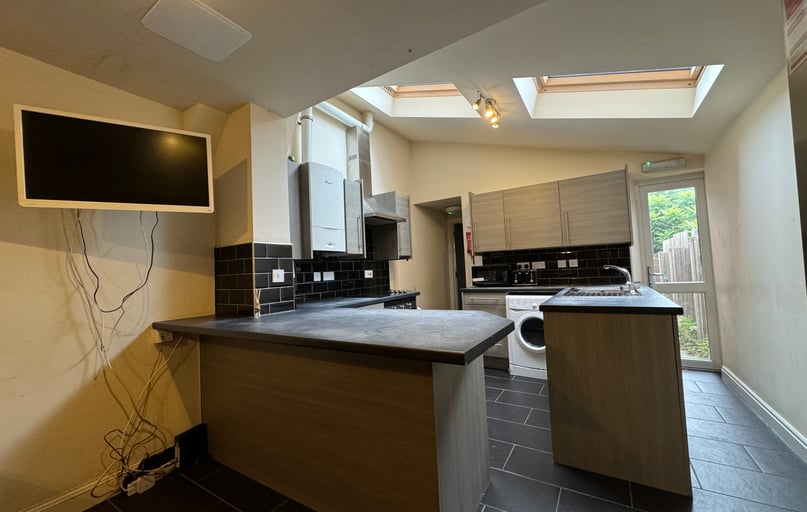 Totnes Grove - 719921, Selly Park, Birmingham - Image 1