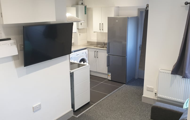 Flat 3 - 78 Bournbrook, Selly Park, Birmingham - Image 1