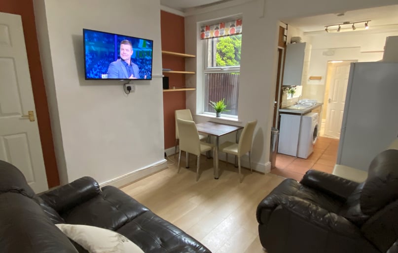 Winnie Road, Selly Park, Birmingham - Image 1