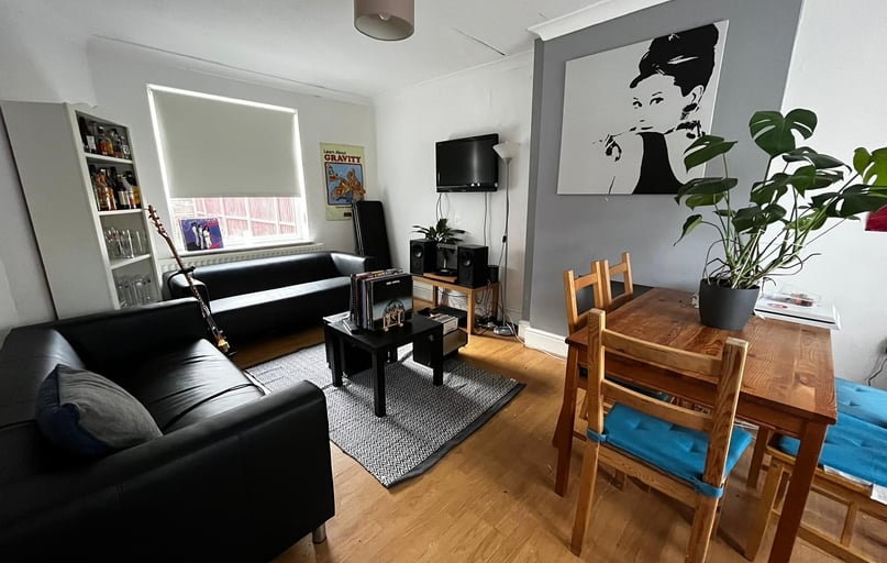 Rolleston Drive, Lenton, Nottingham - Image 1