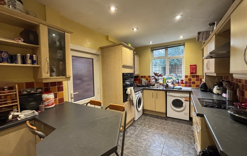 Charnock Avenue, Lenton, Nottingham - Image 1