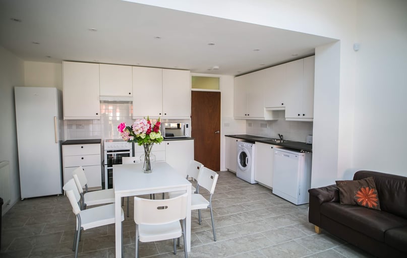 Metchley Drive, Harborne, Birmingham - Image 1