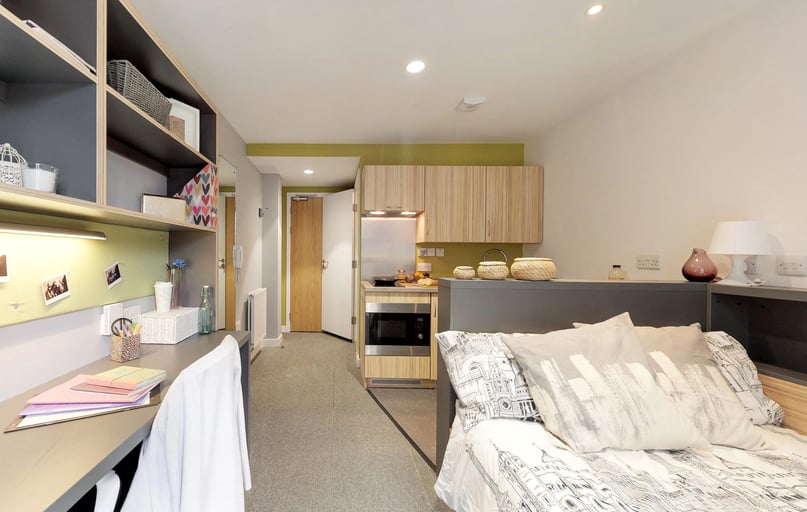 Classic Studio, St James, 110 St James Road, Townhead, Glasgow - Image 1