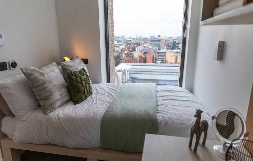 Standard En-suite, Martha Street Apartments, 77 John Street, City Centre, Glasgow - Image 1