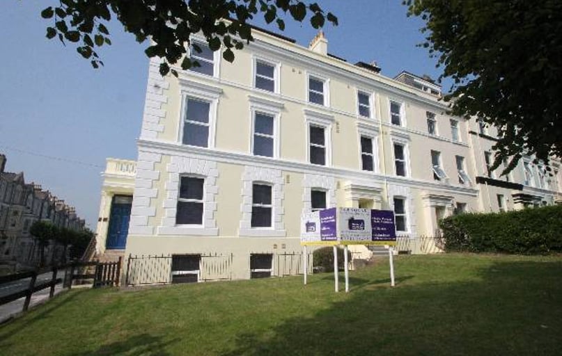 Studio 3, The Square, 58 North Road East, Near university, Plymouth - Image 1