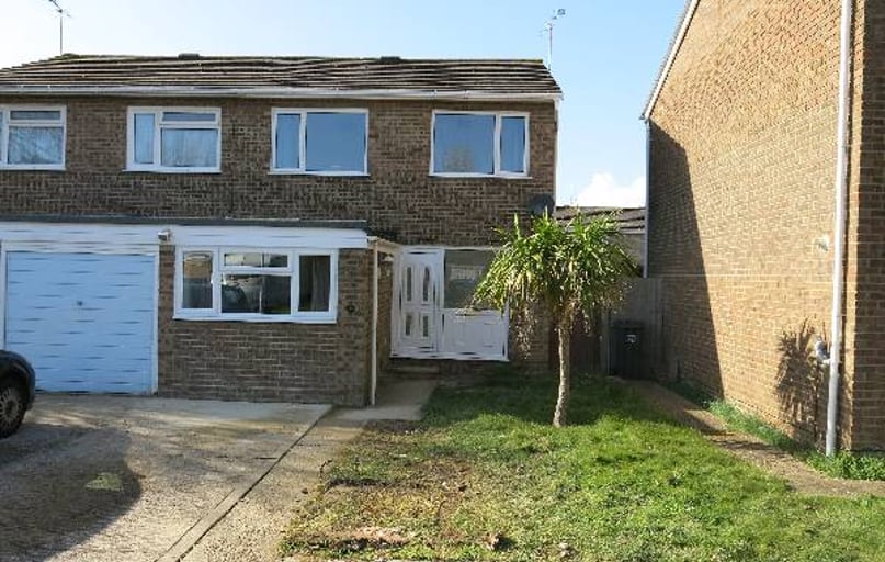 Willow Crescent, Central, Worthing - Image 1