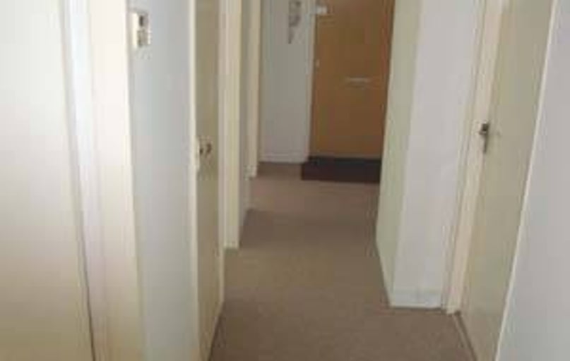 Greenwich Area, Woolwich, London - Image 1