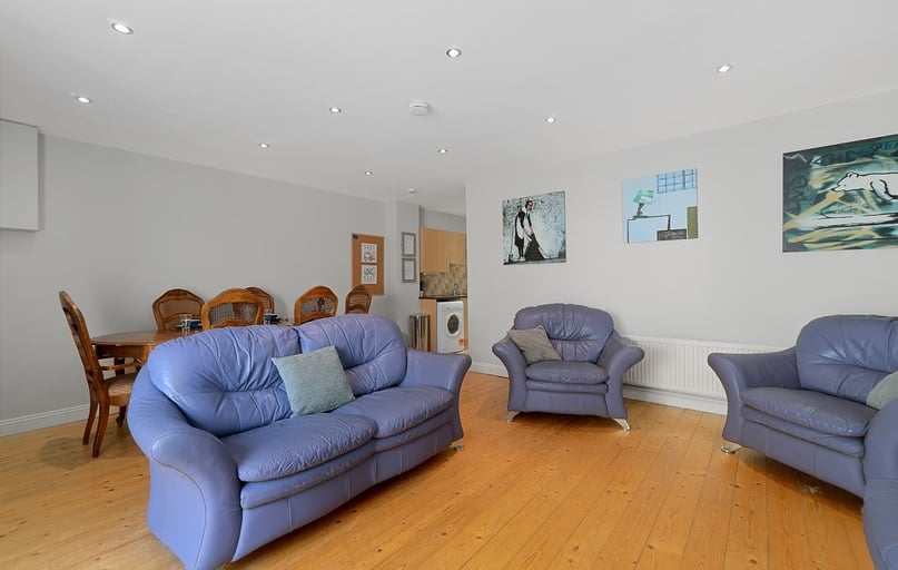 Bedford Terrace, Near university, Plymouth - Image 1