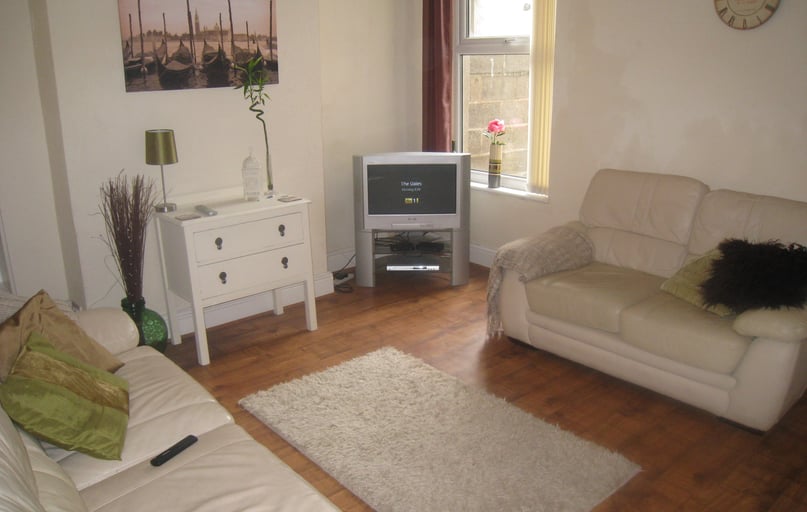 Jubilee Drive, Kensington, Liverpool - Image 1