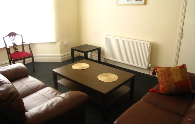 Jubilee Drive, Kensington, Liverpool - Image 1