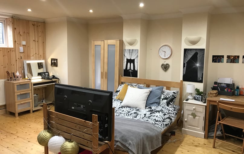 Woodland park road, Headingley, Leeds - Image 1