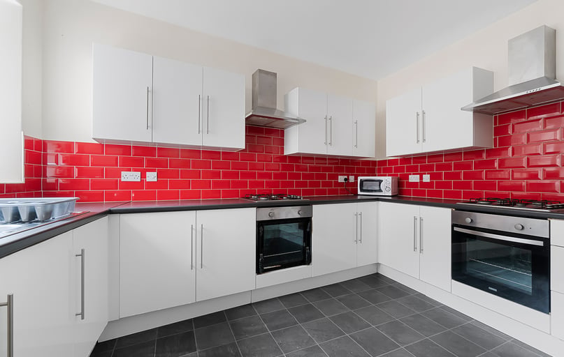 Connaught Avenue, Mutley, Plymouth - Image 1
