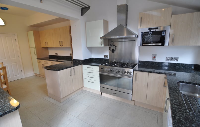 Magdalen Road , St leonards, Exeter - Image 1