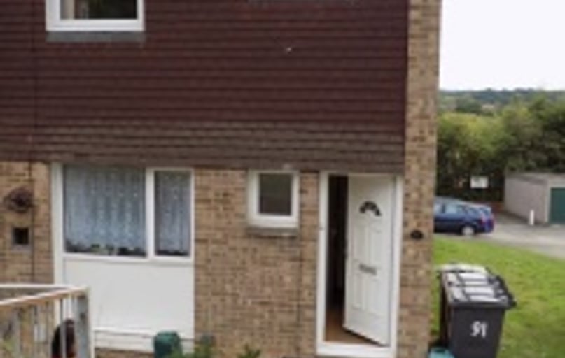 Park Barn Drive, Near university, Guildford - Image 1