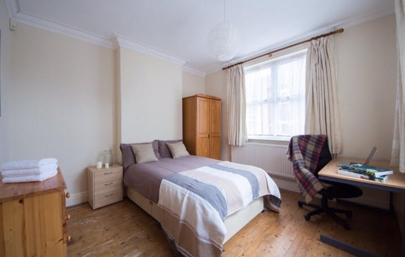 Gaul Street, De montfort university, Leicester - Image 1